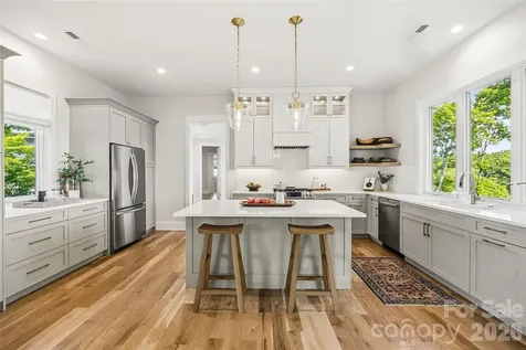 162 Riverbend Forest Drive Asheville NC 28805