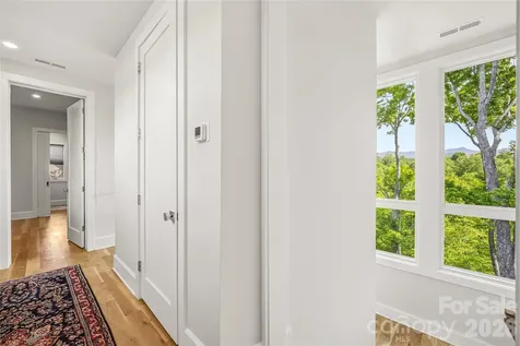 162 Riverbend Forest Drive Asheville NC 28805