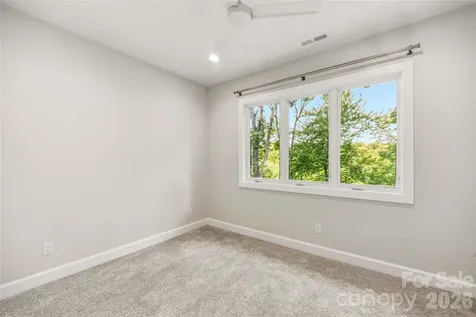 162 Riverbend Forest Drive Asheville NC 28805
