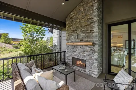 162 Riverbend Forest Drive Asheville NC 28805