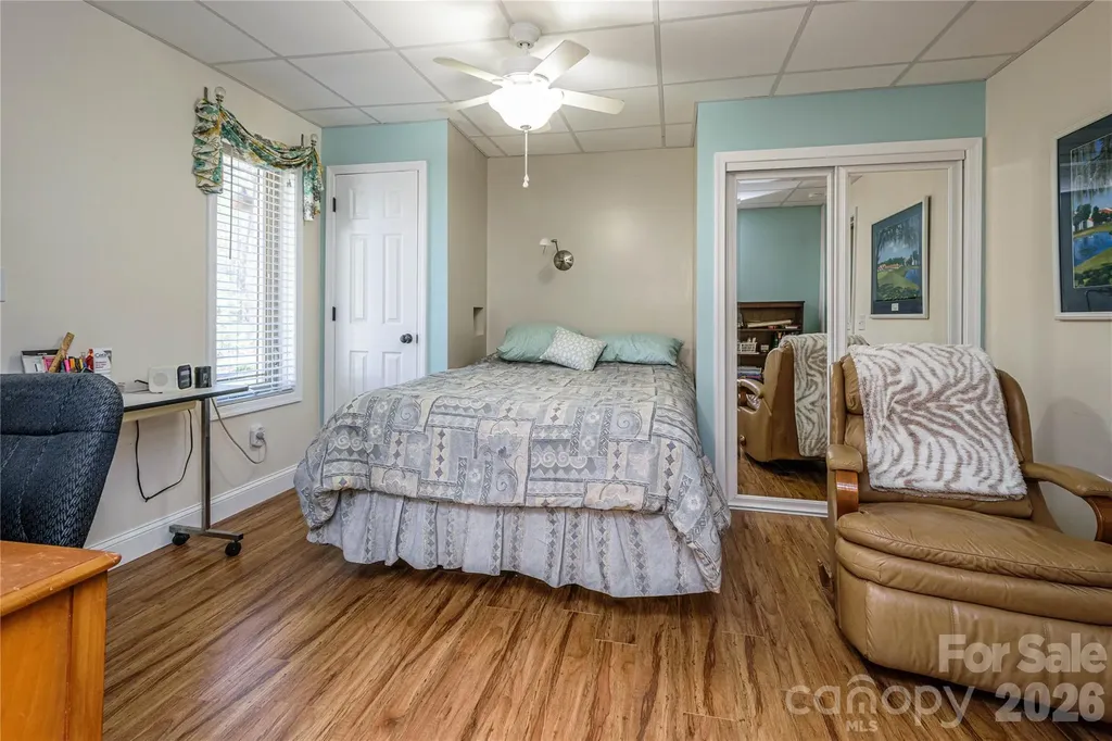 281 Ewbank Road Etowah NC 28729