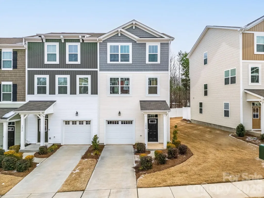 1230 Keydet Drive Charlotte NC 28216