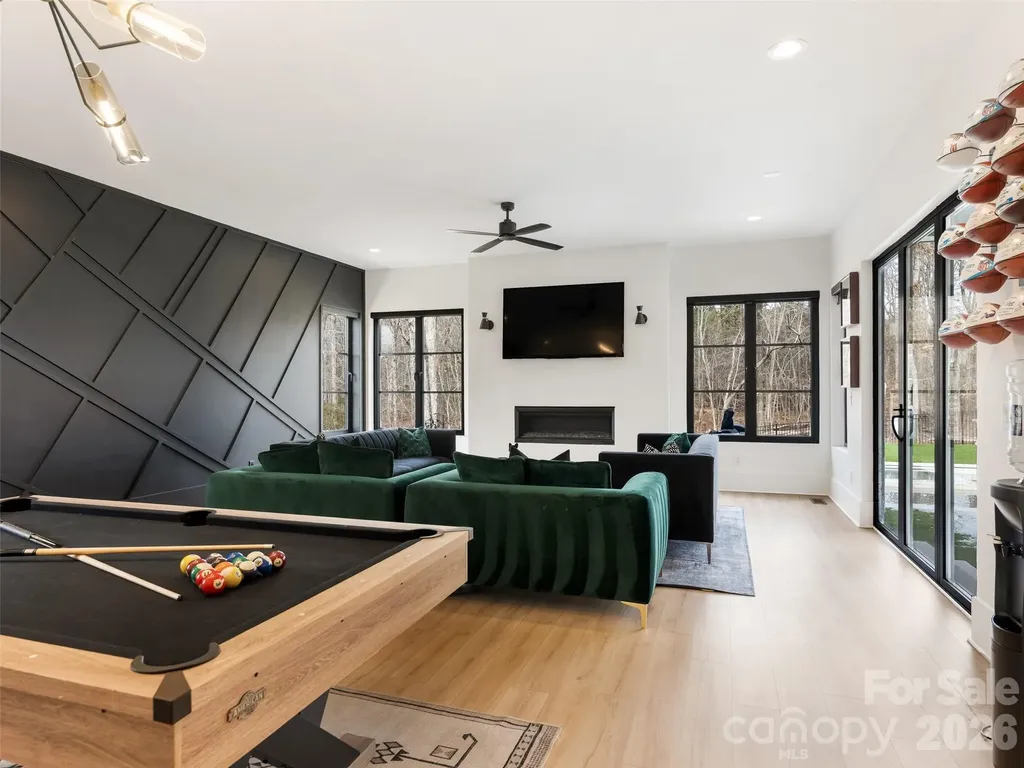 6017 Oxfordshire Road Waxhaw NC 28173