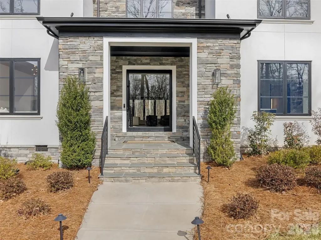 6017 Oxfordshire Road Waxhaw NC 28173
