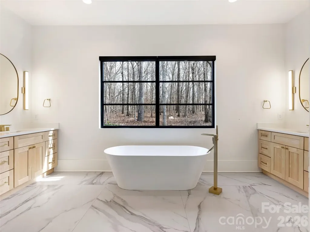 6017 Oxfordshire Road Waxhaw NC 28173
