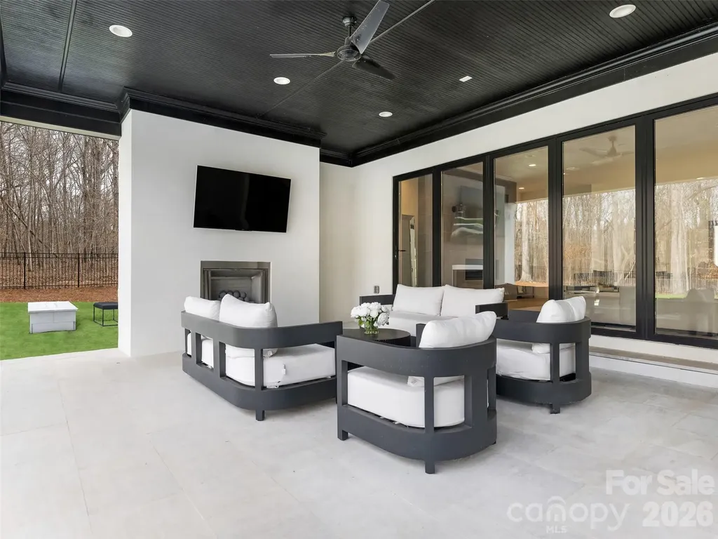 6017 Oxfordshire Road Waxhaw NC 28173