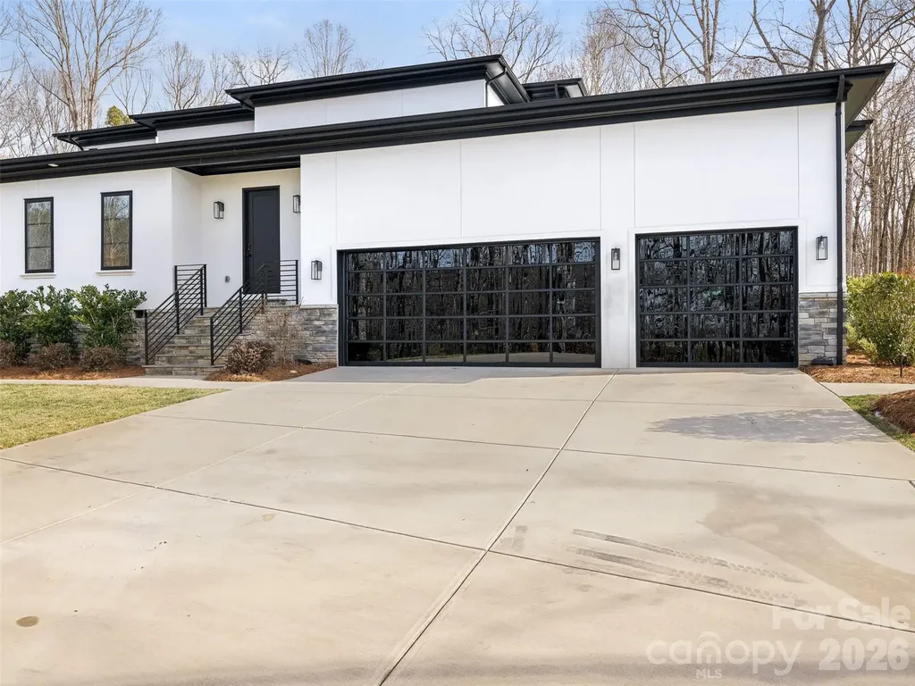 6017 Oxfordshire Road Waxhaw NC 28173