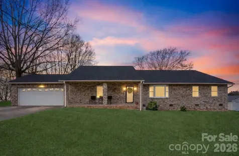 1304 Cambridge Drive Shelby NC 28152