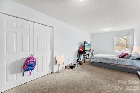 1304 Cambridge Drive Shelby NC 28152