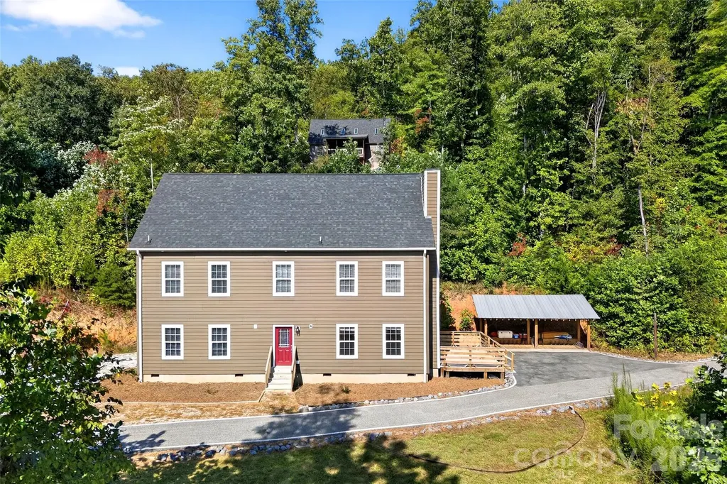 8026 Buck Creek Road Marion NC 28752