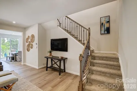 9234 Pagoda Oak Drive Charlotte NC 28269