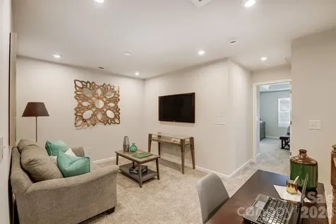 9234 Pagoda Oak Drive Charlotte NC 28269