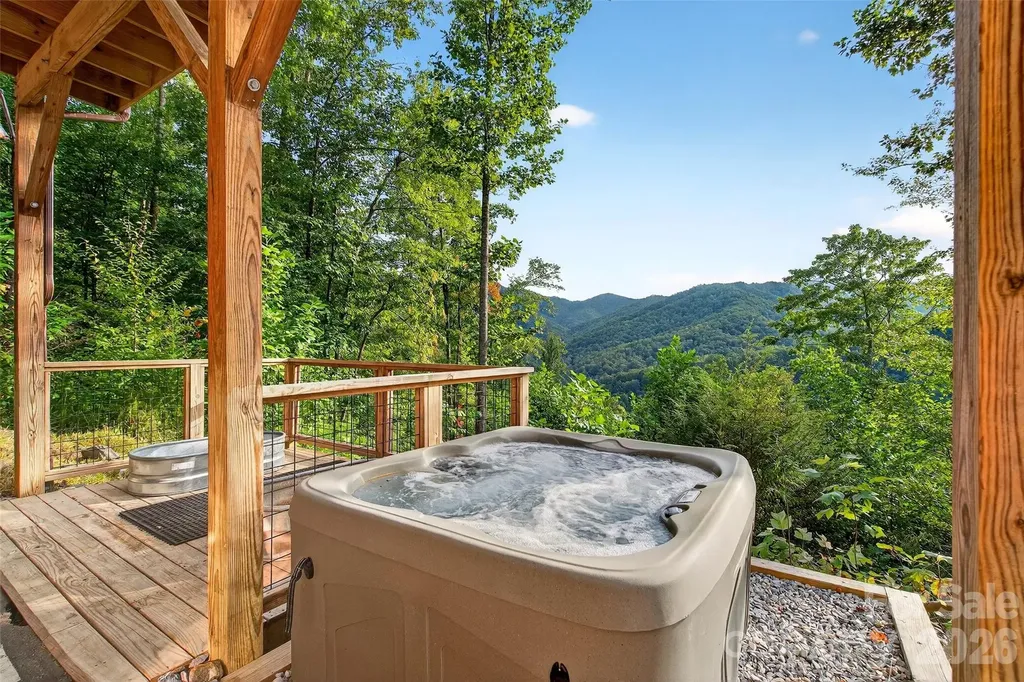 8026 Buck Creek Road Marion NC 28752