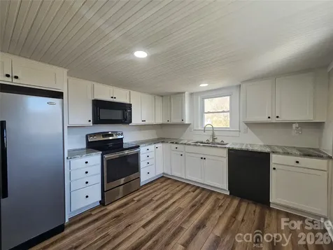 208 W Main Street Lawndale NC 28090