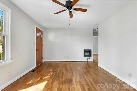 19 Trowbridge Lane Brevard NC 28712
