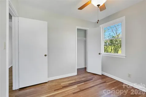 19 Trowbridge Lane Brevard NC 28712
