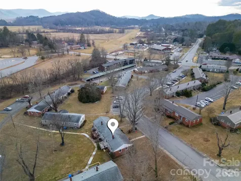 19 Trowbridge Lane Brevard NC 28712