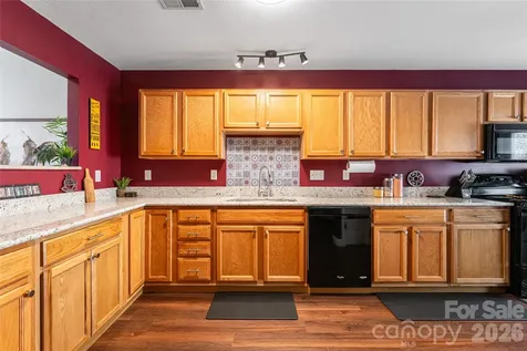 92 Wiltshire Circle Fletcher NC 28732