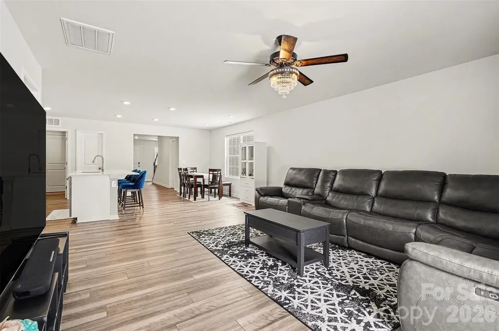 10136 Chatham Run Lane Charlotte NC 28262