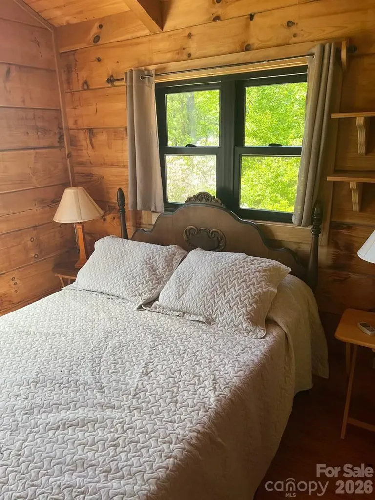 37 Jones Knob Road Franklin NC 28734