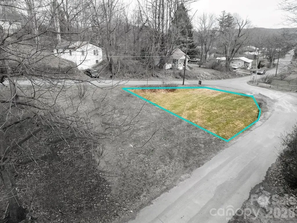 10 Hampton Road Brevard NC 28712