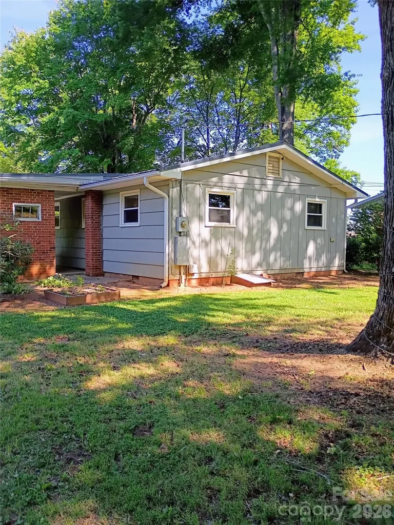 159 Edgewood Drive Forest City NC 28043