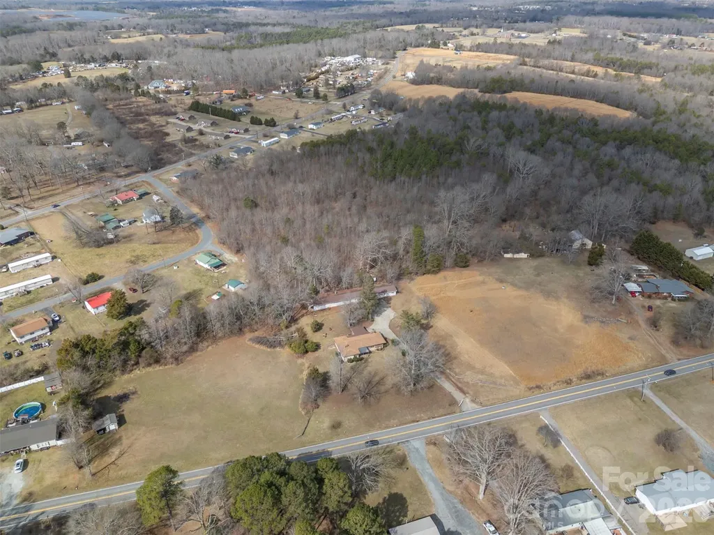 1092 Nc 120 Highway Mooresboro NC 28114
