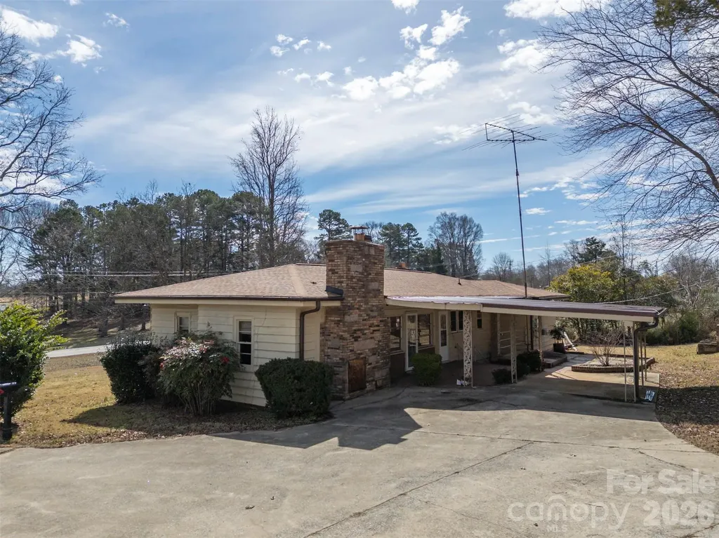1092 Nc 120 Highway Mooresboro NC 28114