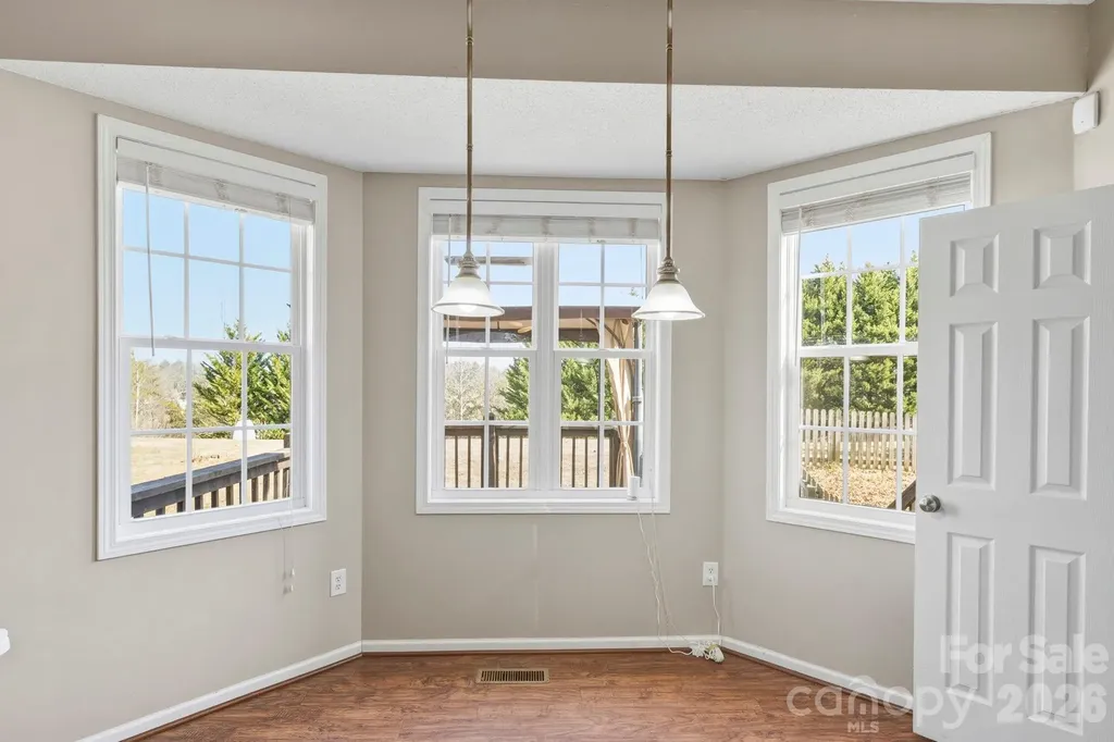 4 Carter Hill Drive Leicester NC 28748