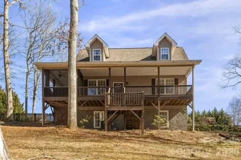 4 Carter Hill Drive Leicester NC 28748