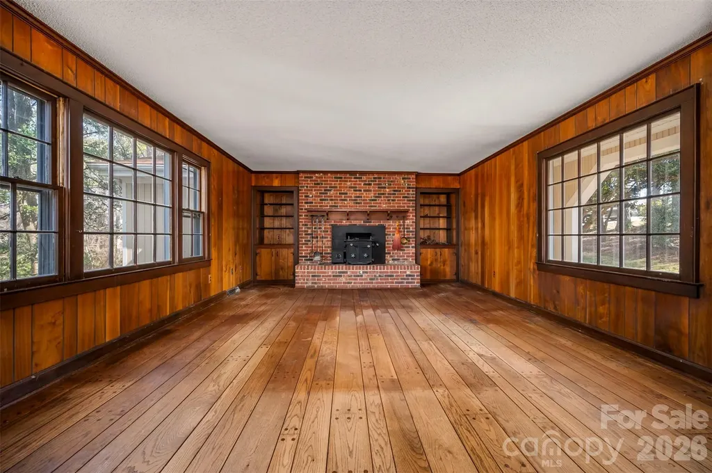 149 Woodbriar Drive Forest City NC 28043