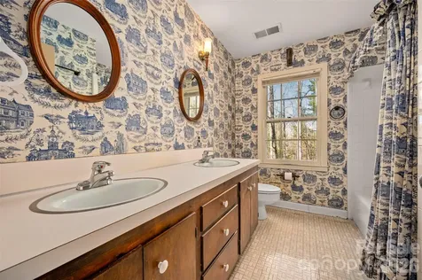 149 Woodbriar Drive Forest City NC 28043