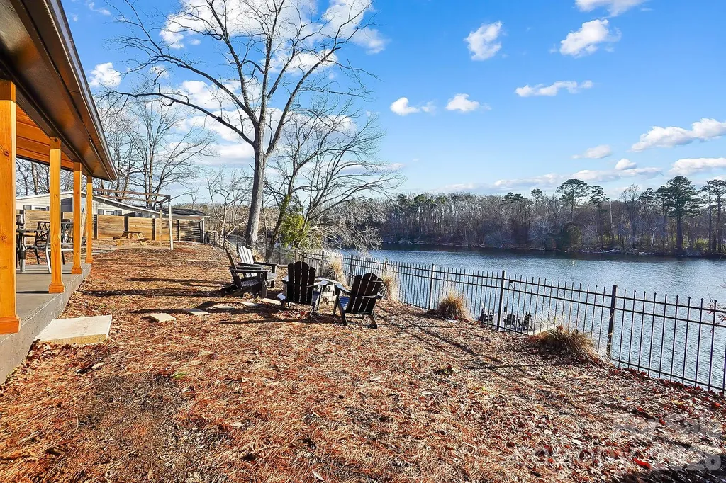 22246 Oakwood Road Albemarle NC 28001