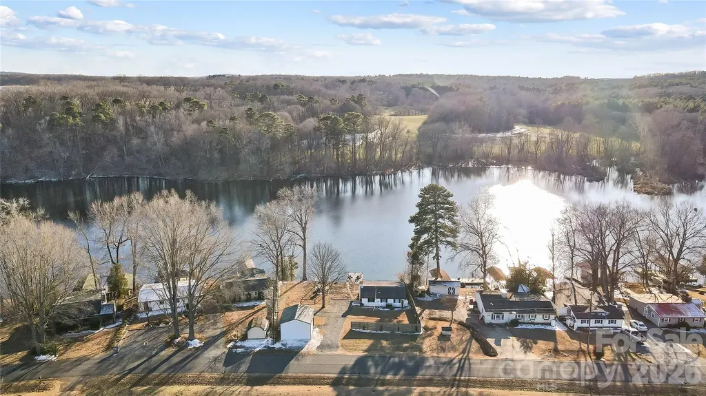 22246 Oakwood Road Albemarle NC 28001