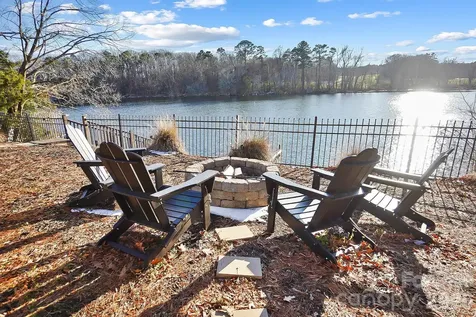 22246 Oakwood Road Albemarle NC 28001