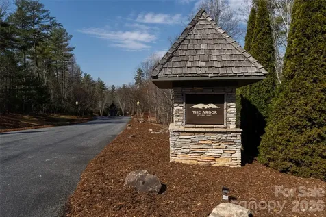 1061 Harborside Drive Nebo NC 28761