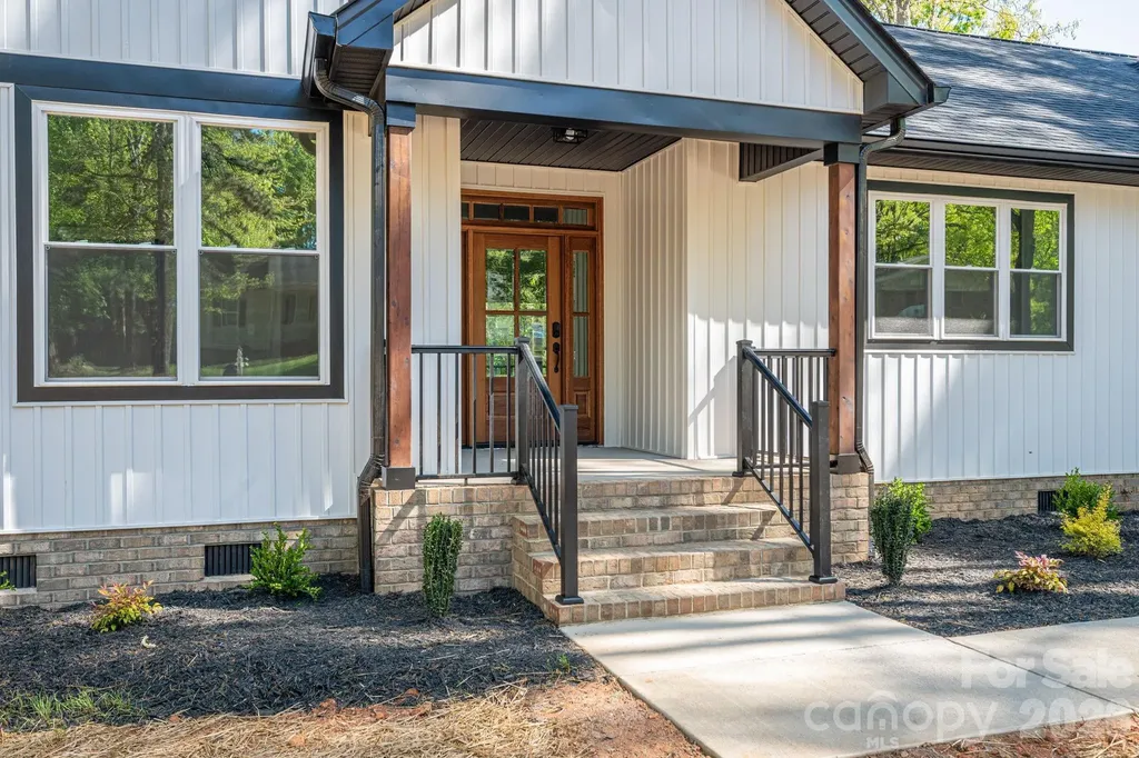 110 Johnson Lane Cherryville NC 28021