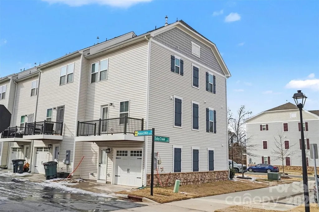 1546 Aspire Street Charlotte NC 28262