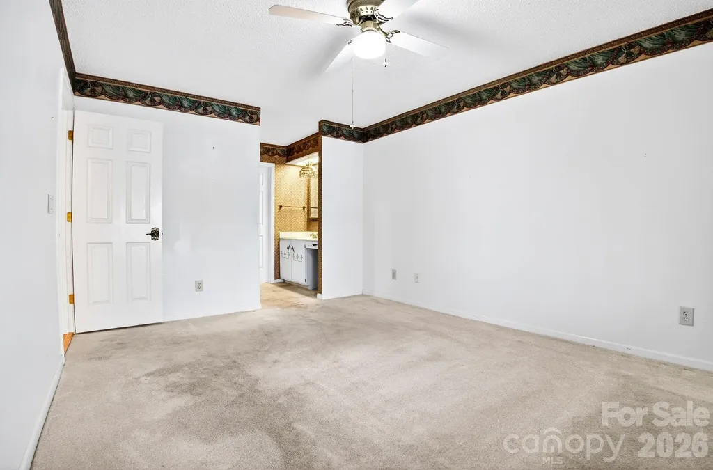 703 Independence Trail Morganton NC 28655