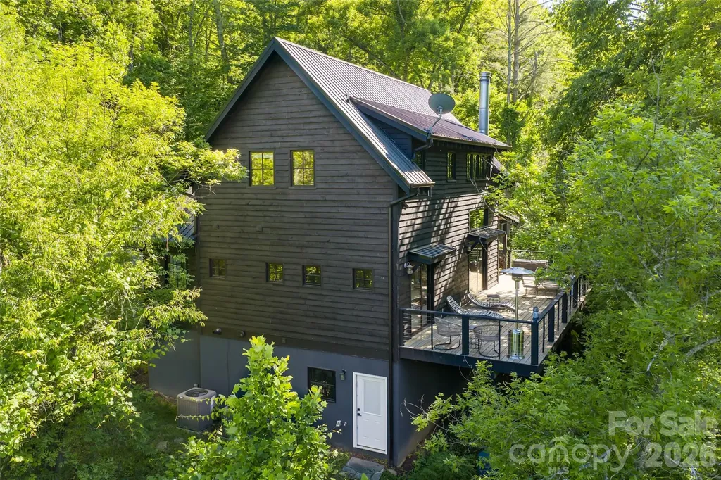 64 Hobson Branch Road Weaverville NC 28787