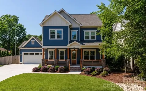 2852 Dorchester Place Charlotte NC 28209
