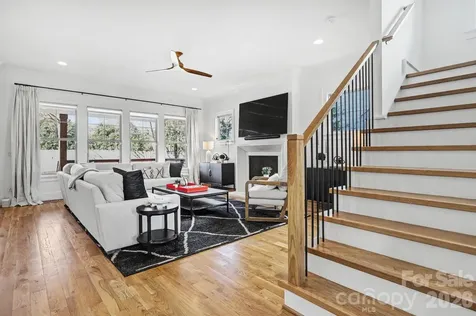 2852 Dorchester Place Charlotte NC 28209