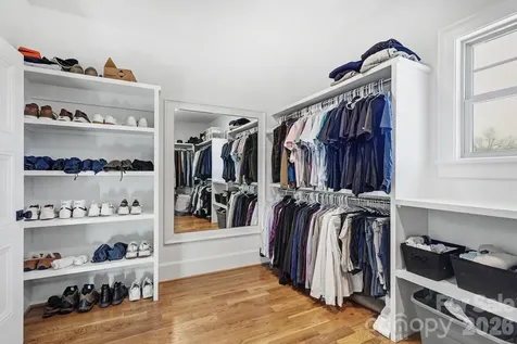2852 Dorchester Place Charlotte NC 28209