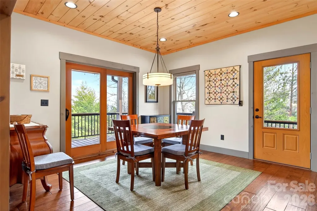 623 Mountain Vista Drive Nebo NC 28761