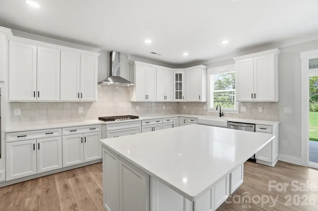 7048 Bil-mar Drive Harrisburg NC 28075