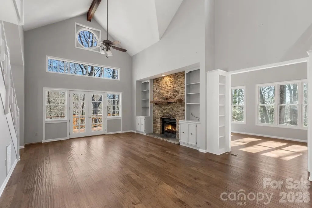 451 Crescent Trail Highlands NC 28741