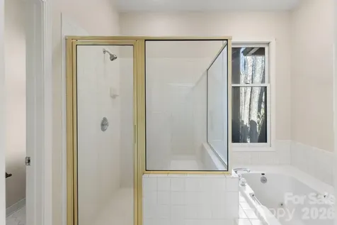 451 Crescent Trail Highlands NC 28741