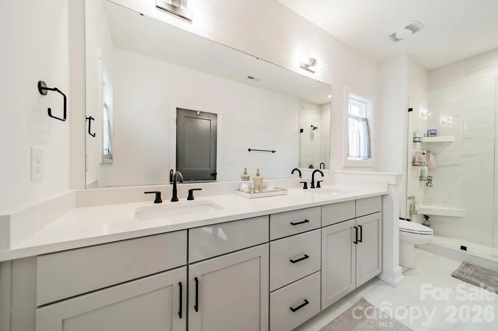 608 Ambassador Street Charlotte NC 28208
