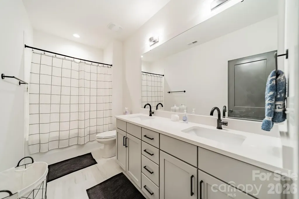 608 Ambassador Street Charlotte NC 28208