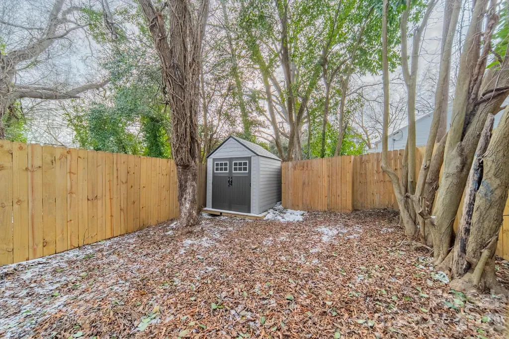 608 Ambassador Street Charlotte NC 28208